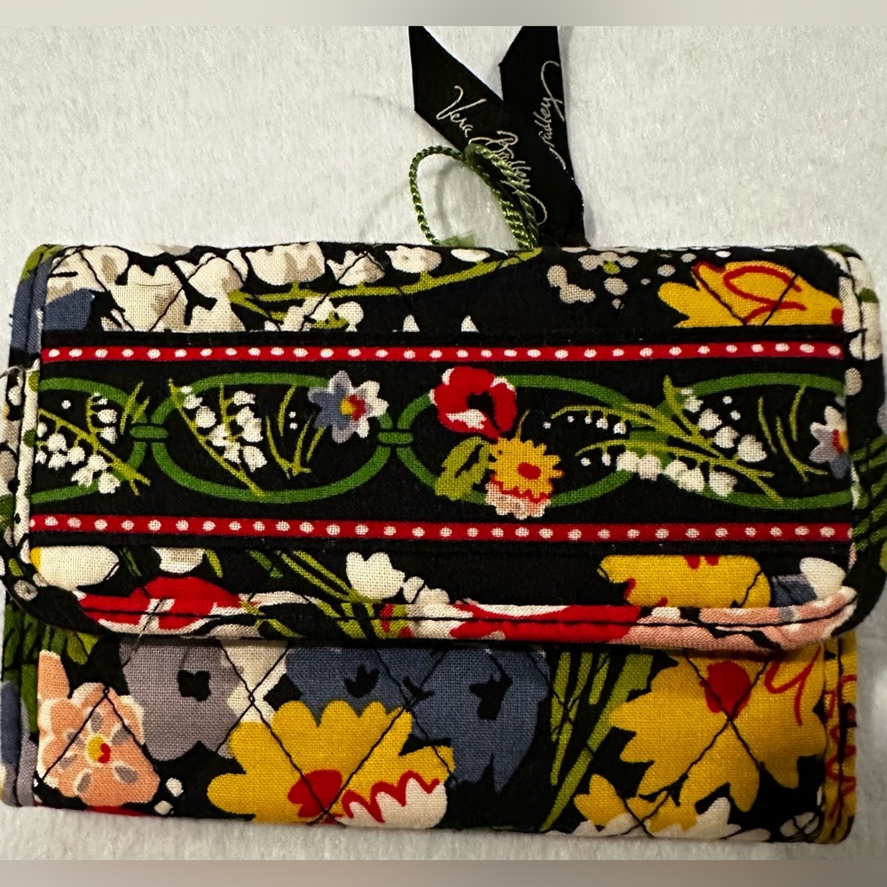 NWT Vera Bradley Euro Wallet Poppy Fields Floral Quilted
